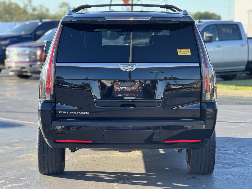 2020 Cadillac Escalade Image 9