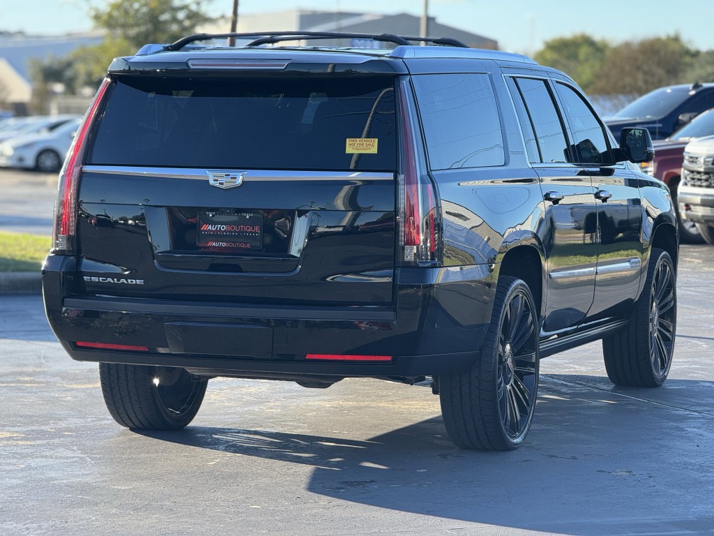 2020 Cadillac Escalade Image 11