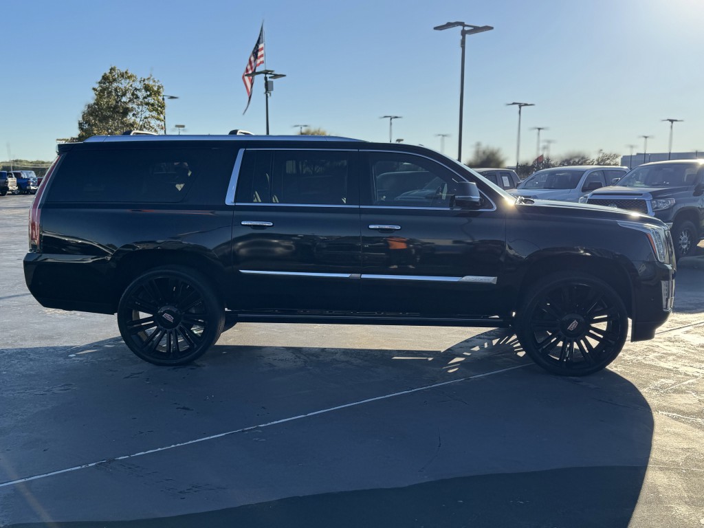 2020 Cadillac Escalade Image 13