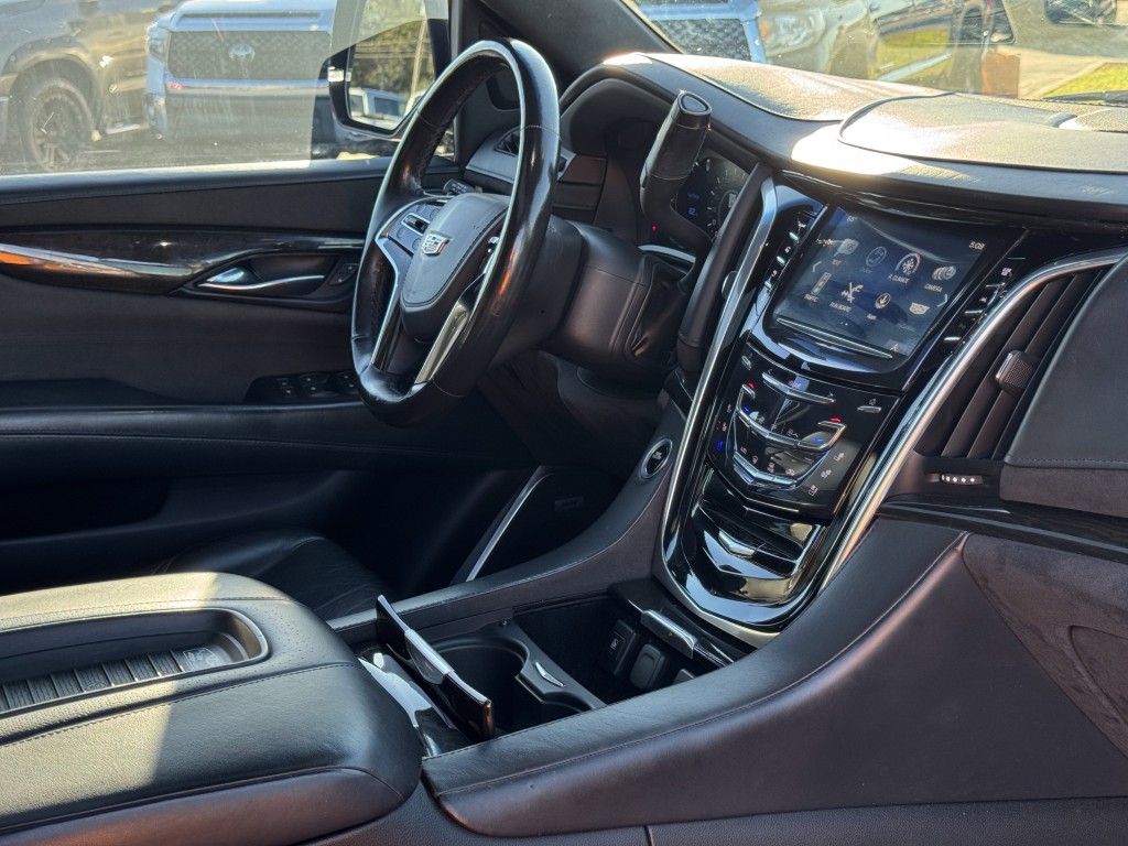 2020 Cadillac Escalade Image 29