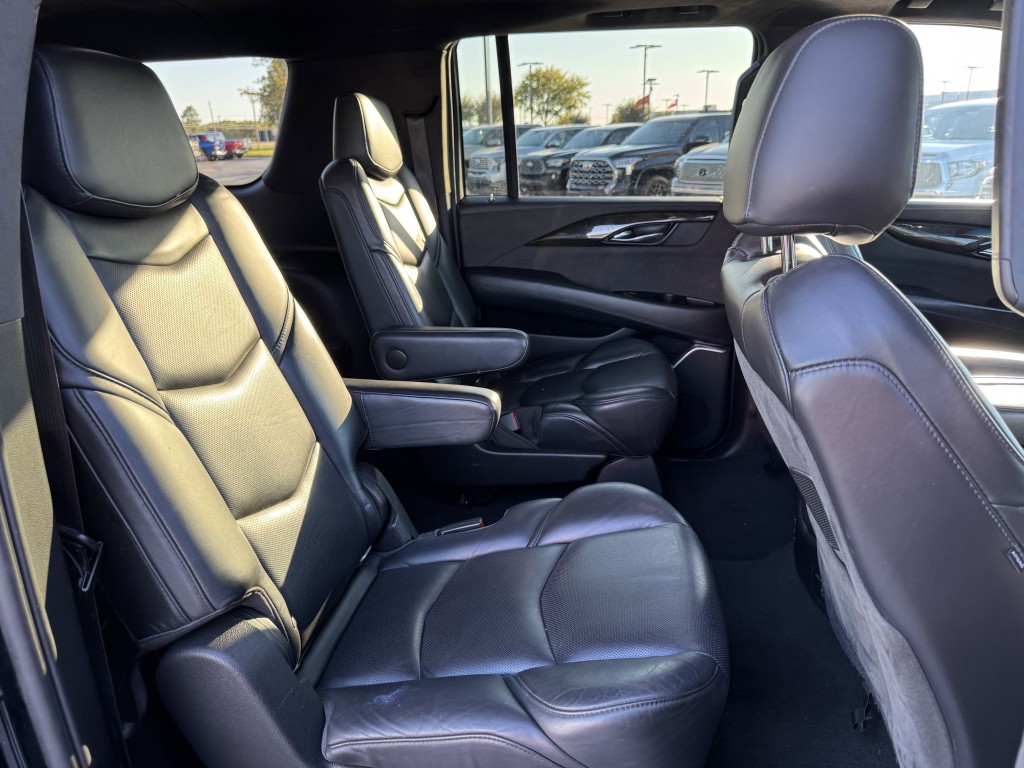 2020 Cadillac Escalade Image 30