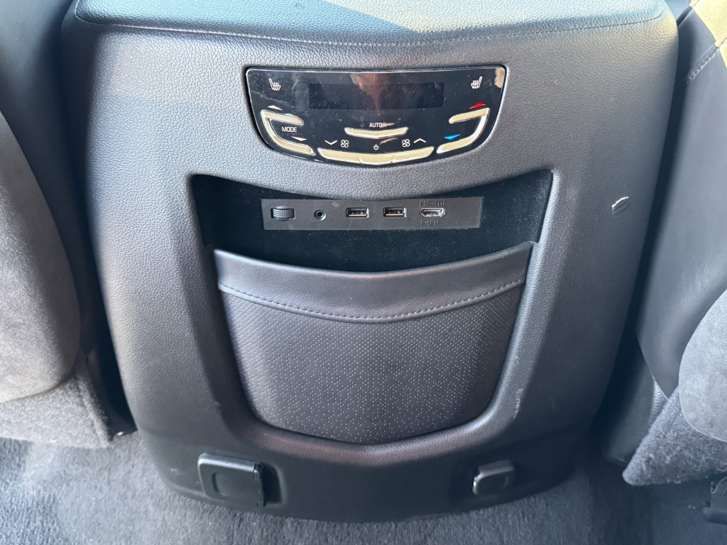2020 Cadillac Escalade Image 35