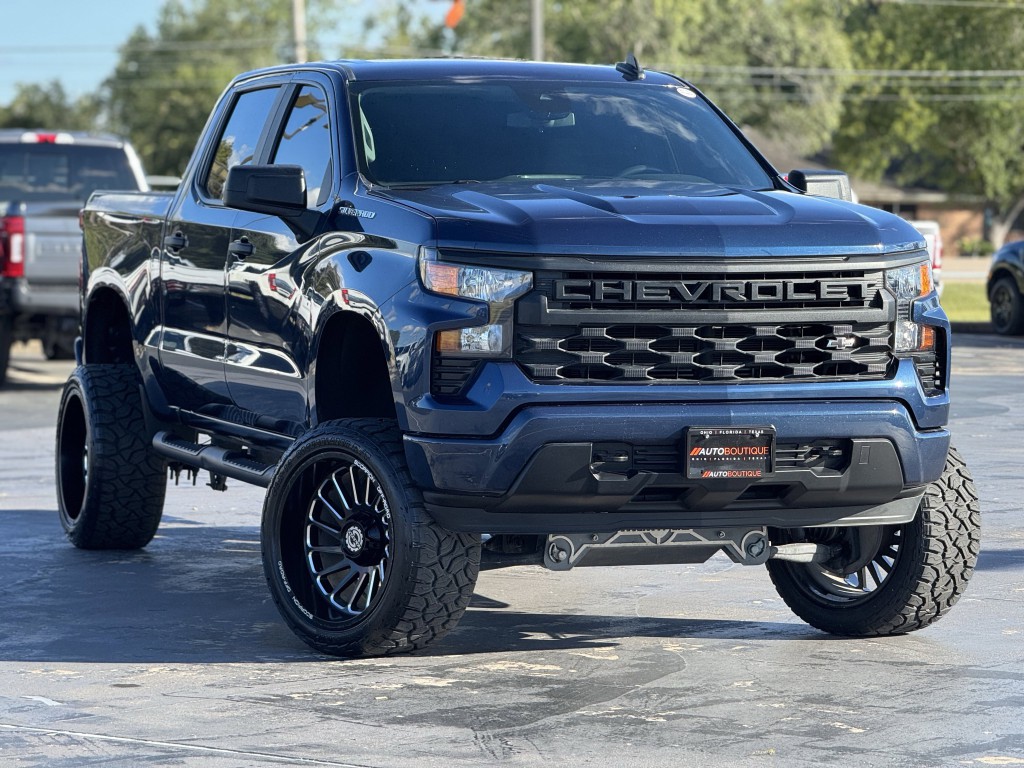 2023 Chevrolet Silverado 1500 Image 3