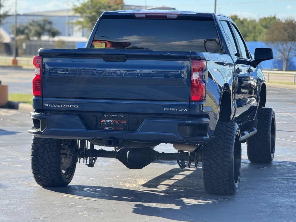 2023 Chevrolet Silverado 1500 Image 9