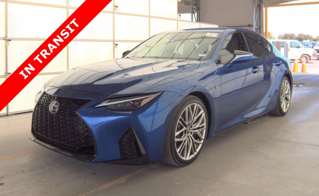 2022 Lexus IS Image 1