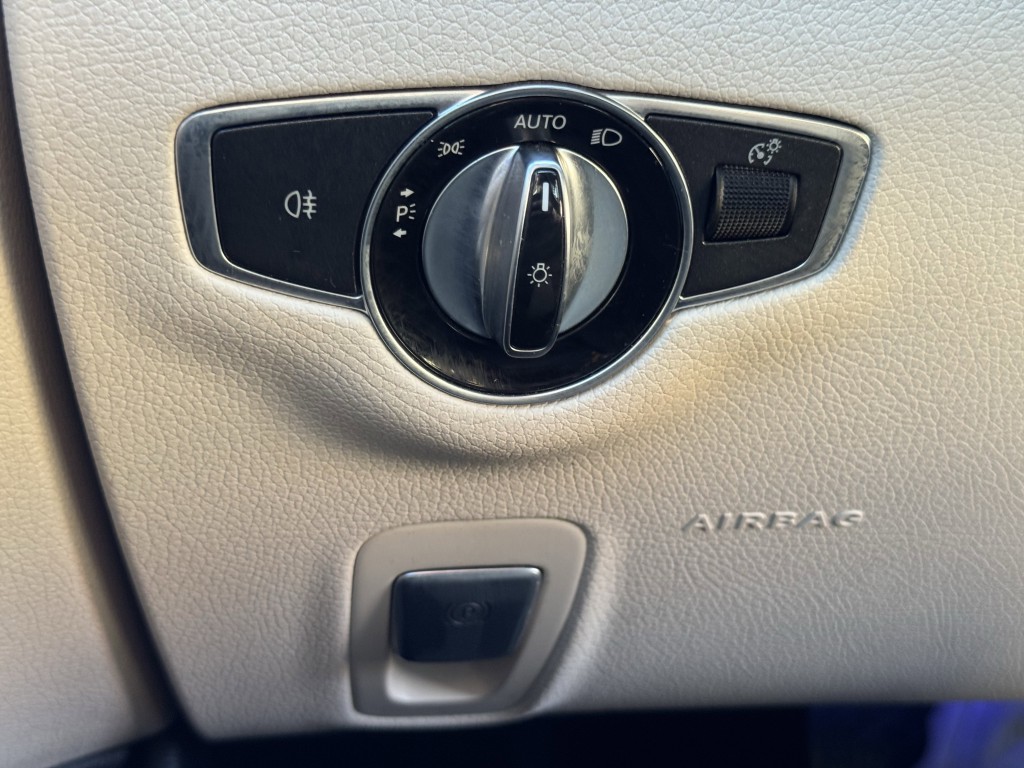 2020 Mercedes-Benz E-Class Image 20
