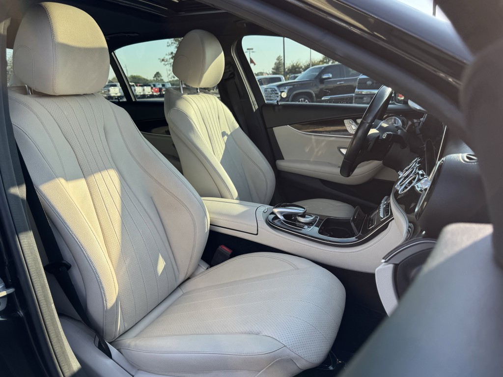 2020 Mercedes-Benz E-Class Image 24