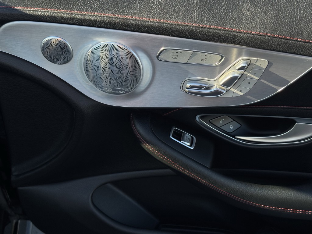 2017 Mercedes-Benz C-Class Image 28