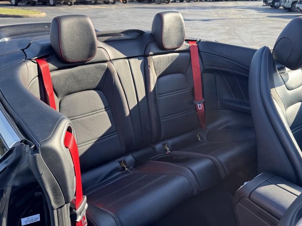 2017 Mercedes-Benz C-Class Image 30