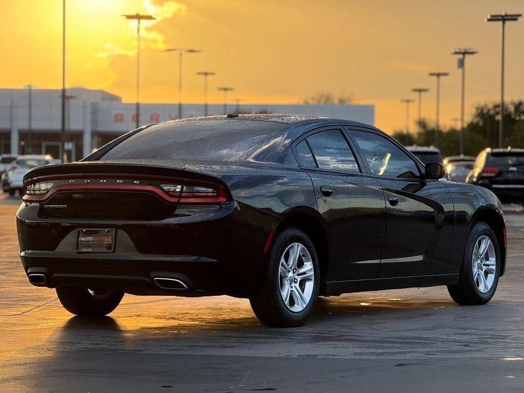 2022 Dodge Charger Image 9