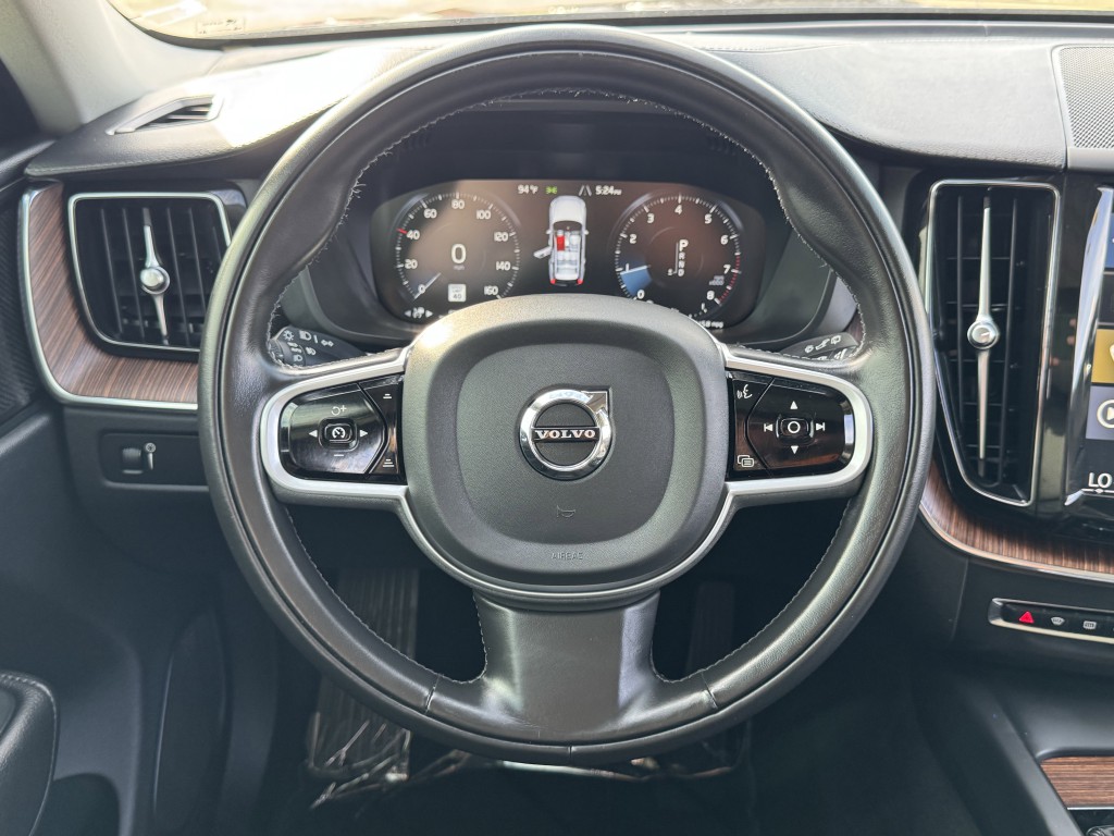 2020 Volvo XC60 Image 15