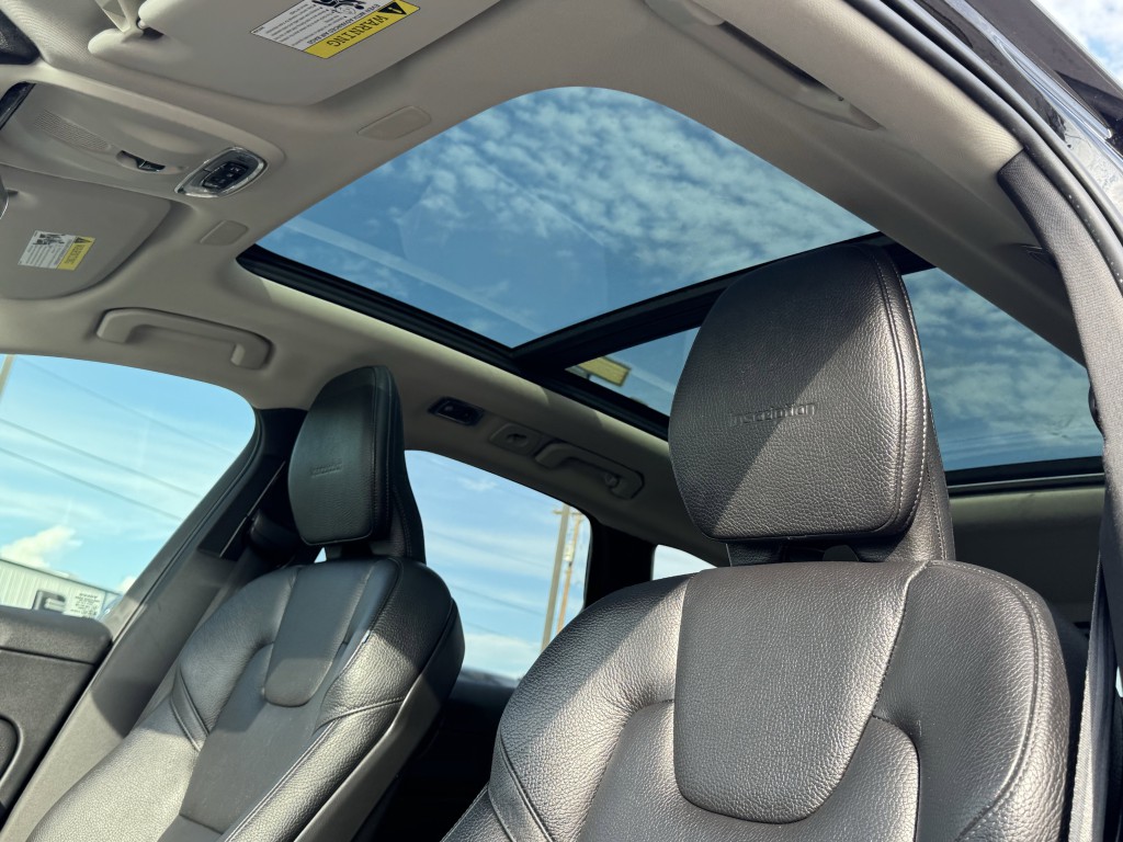 2020 Volvo XC60 Image 29