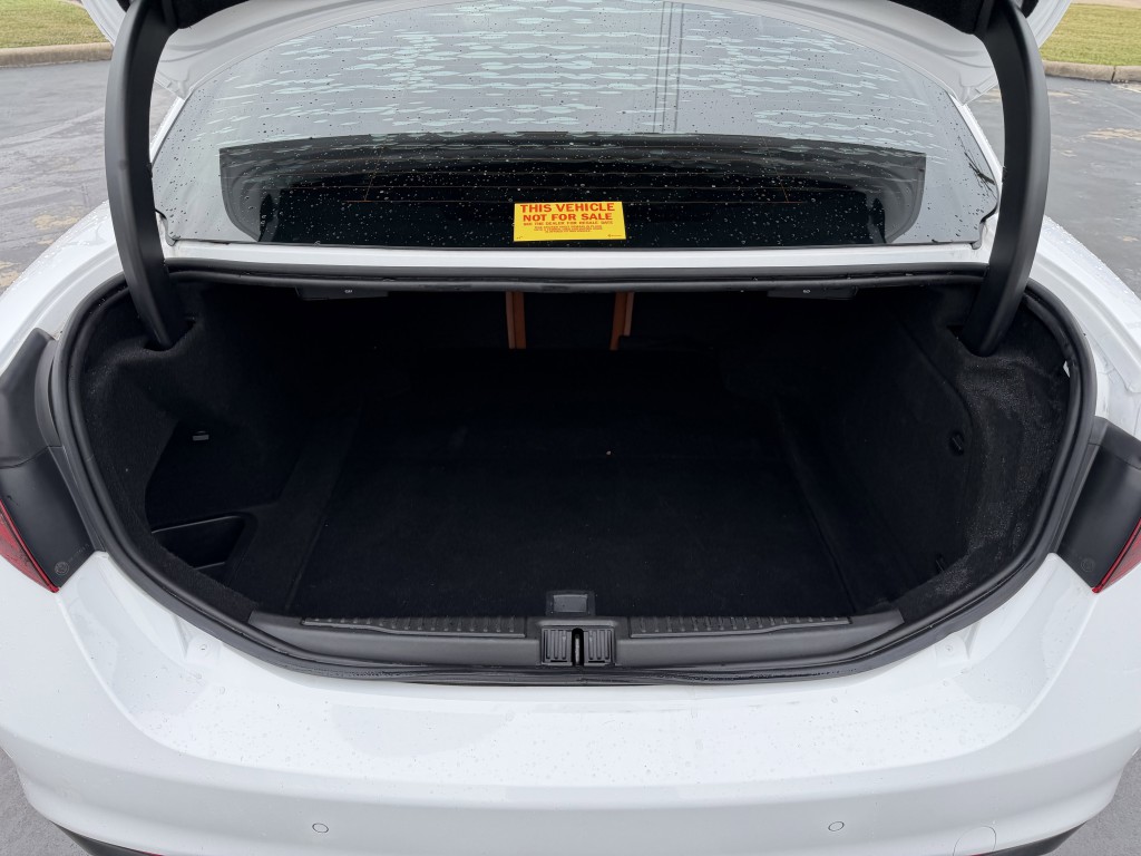 2017 Alfa Romeo Giulia Image 28