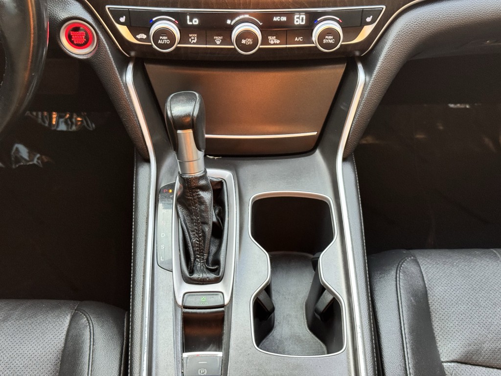 2020 Honda Accord Image 21