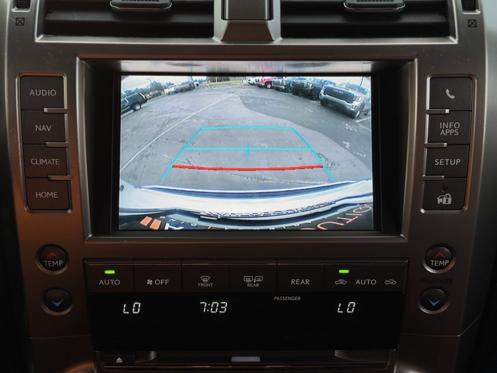 2020 Lexus GX Image 22
