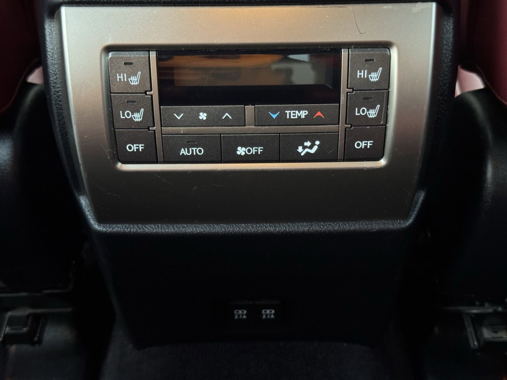 2020 Lexus GX Image 30