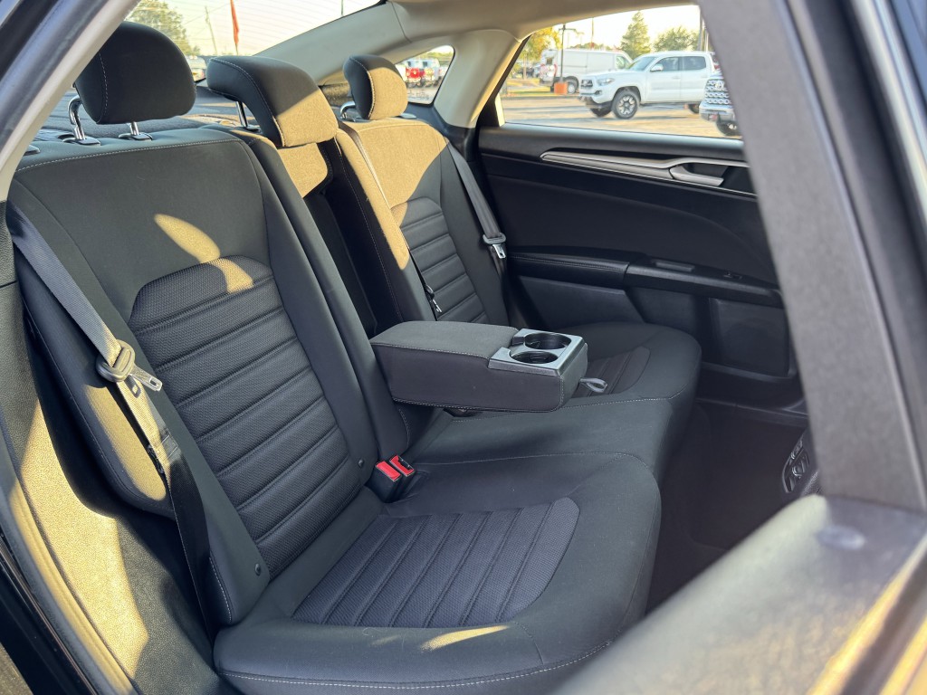 2019 Ford Fusion Image 26