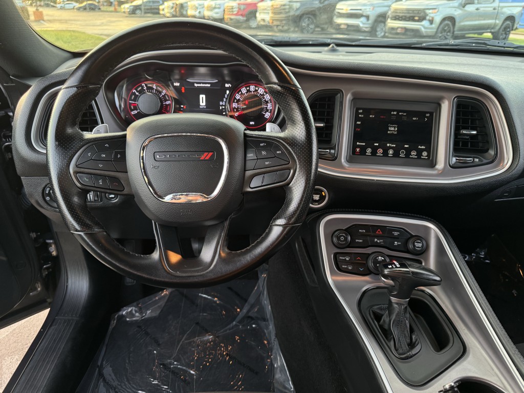 2022 Dodge Challenger Image 14
