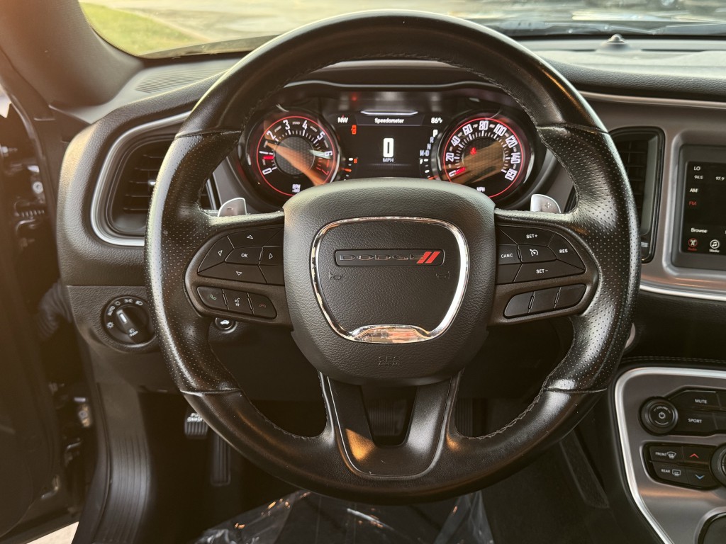 2022 Dodge Challenger Image 15