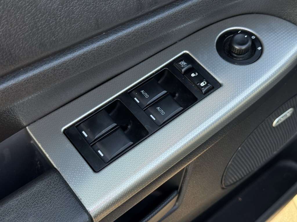 2008 Jeep Grand Cherokee Image 16