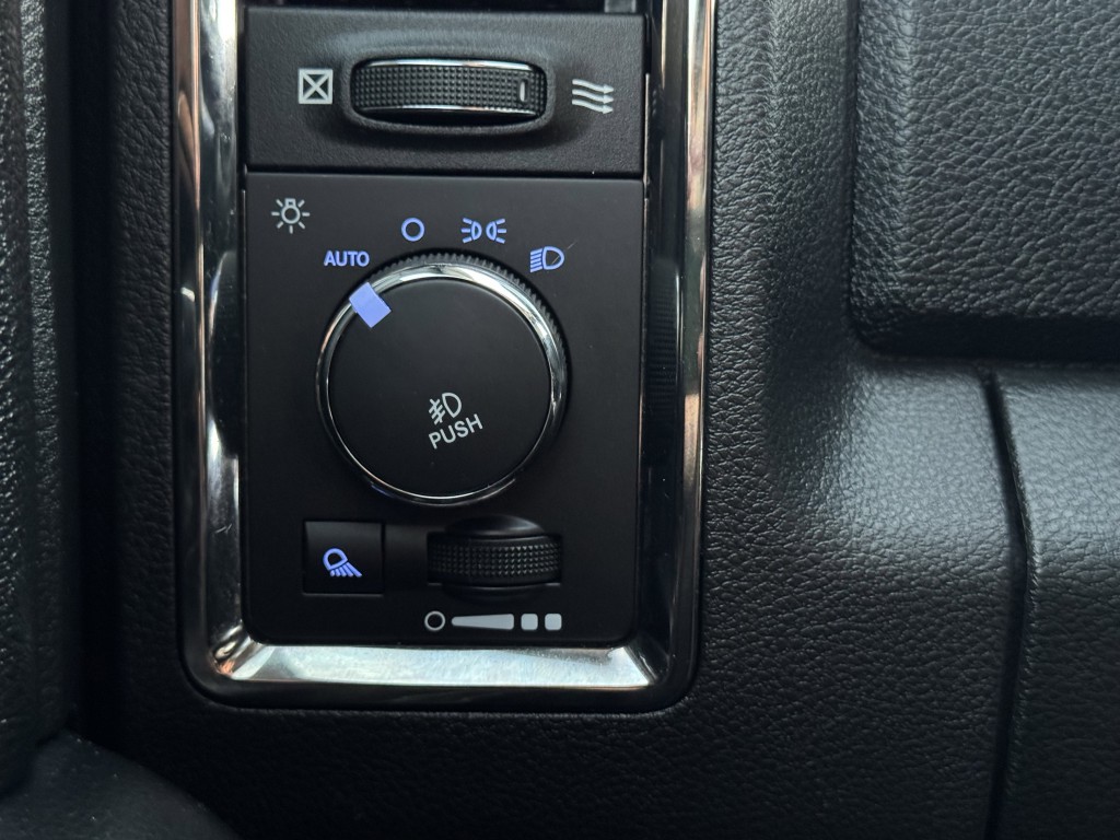 2016 RAM 1500 Image 22