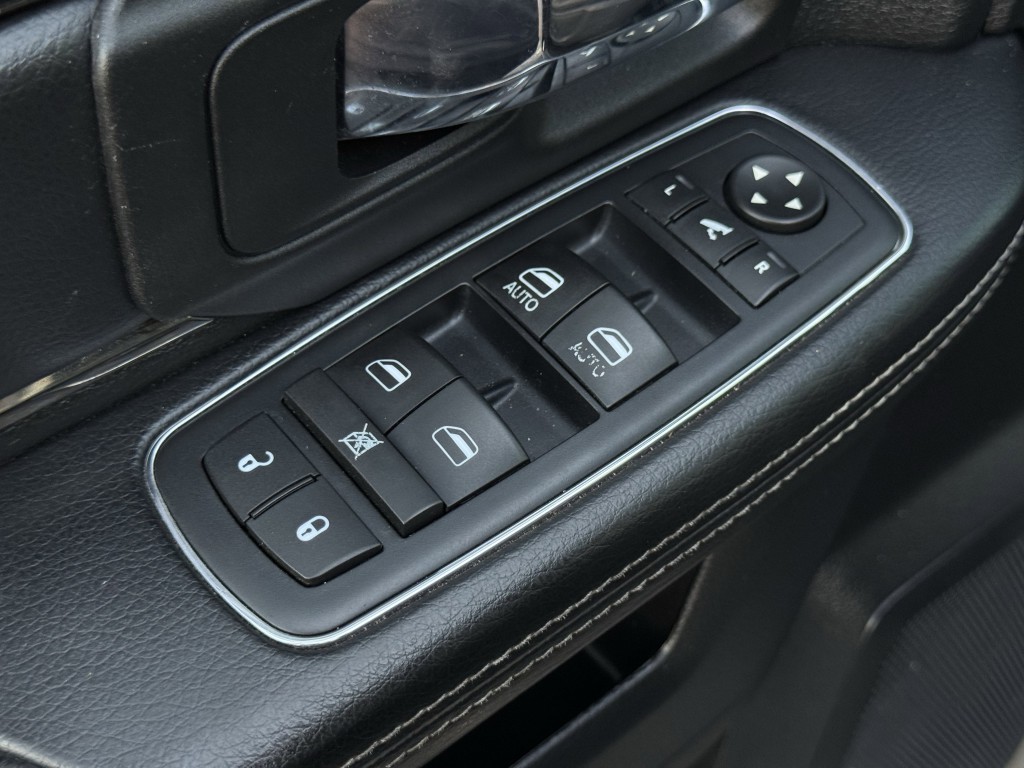 2016 RAM 1500 Image 23