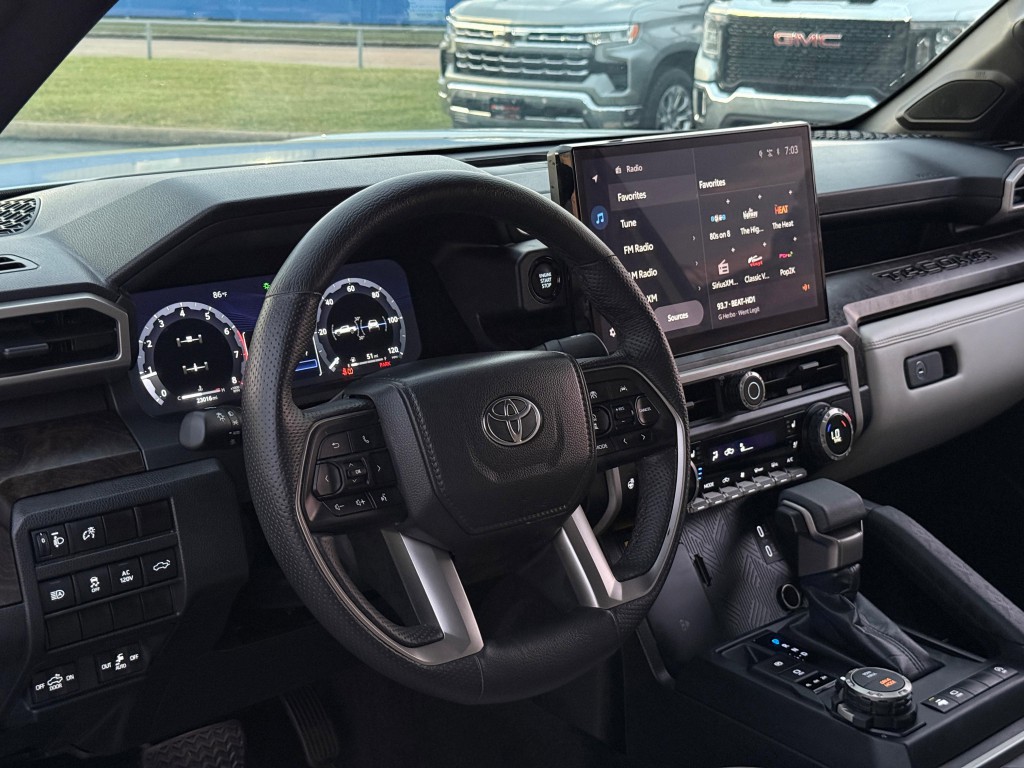 2024 Toyota Tacoma Image 10