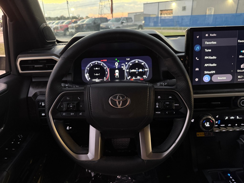 2024 Toyota Tacoma Image 13