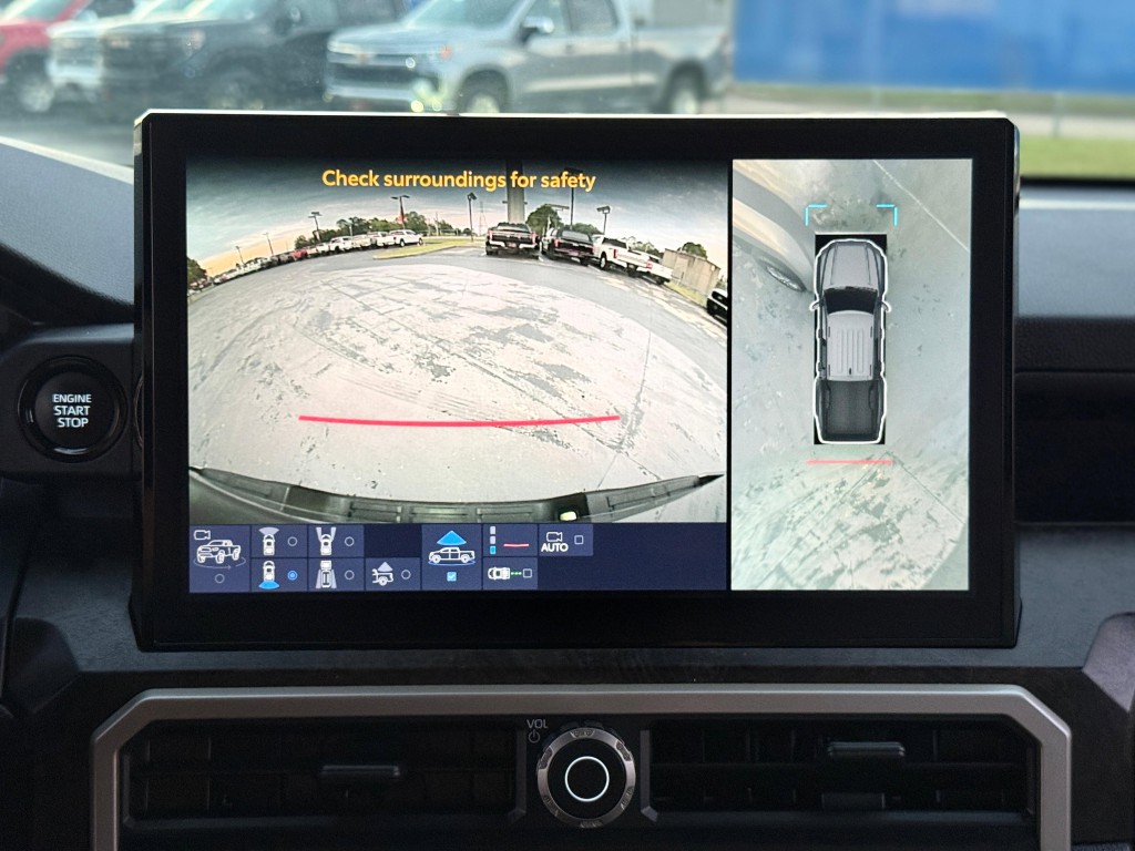 2024 Toyota Tacoma Image 18