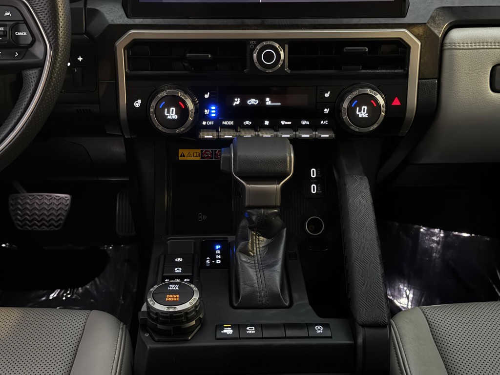 2024 Toyota Tacoma Image 19