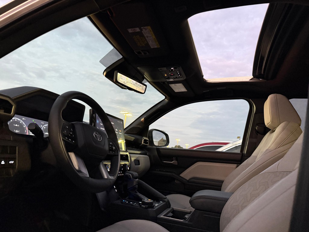 2024 Toyota Tacoma Image 27