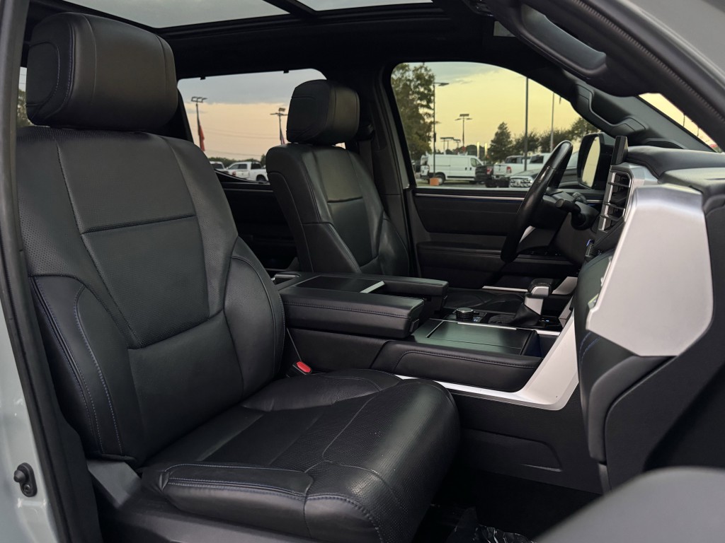2024 Toyota Tundra Image 27