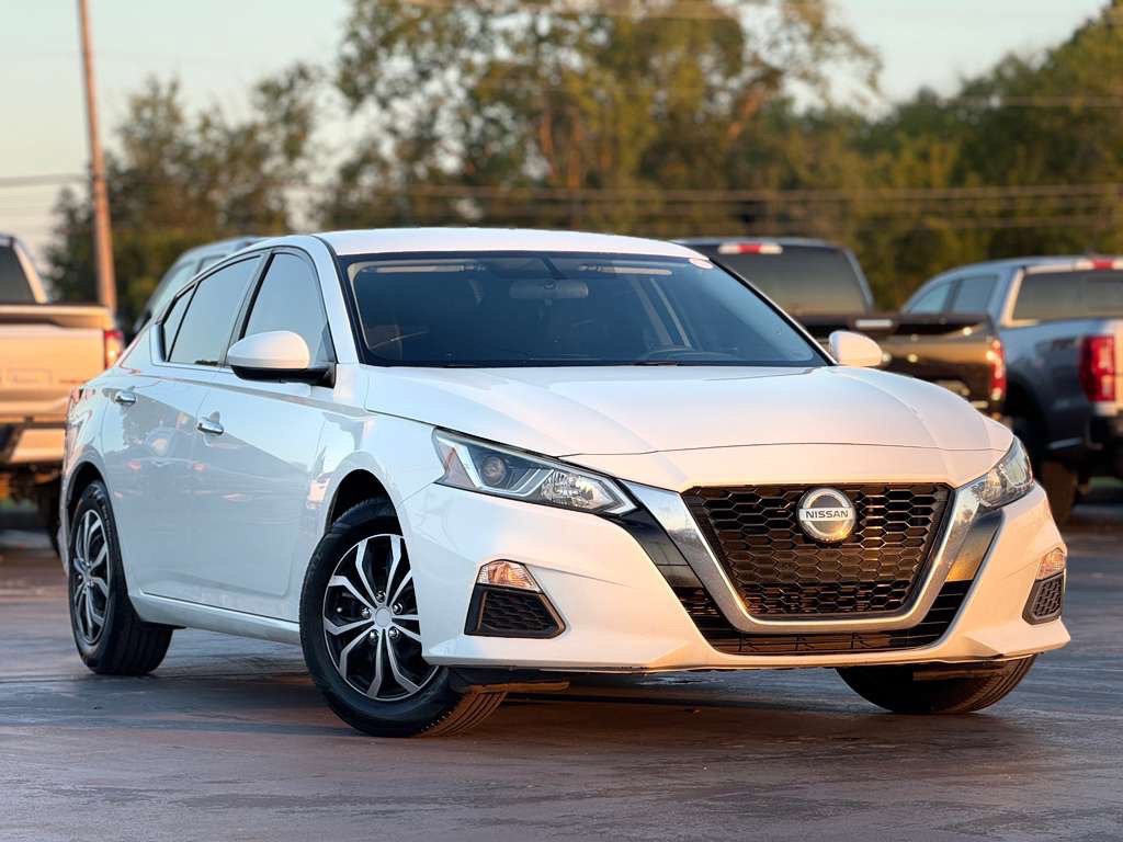 2019 Nissan Altima Image 3