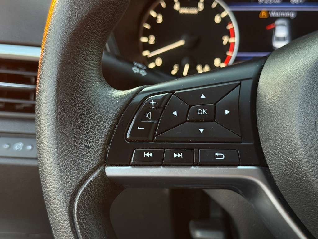 2019 Nissan Altima Image 16
