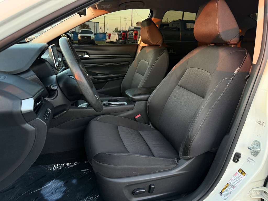 2019 Nissan Altima Image 23
