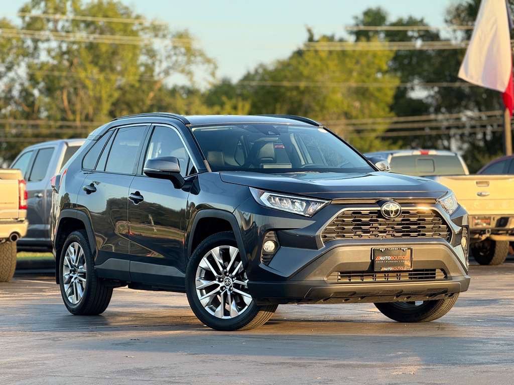 2021 Toyota Rav4 Image 3
