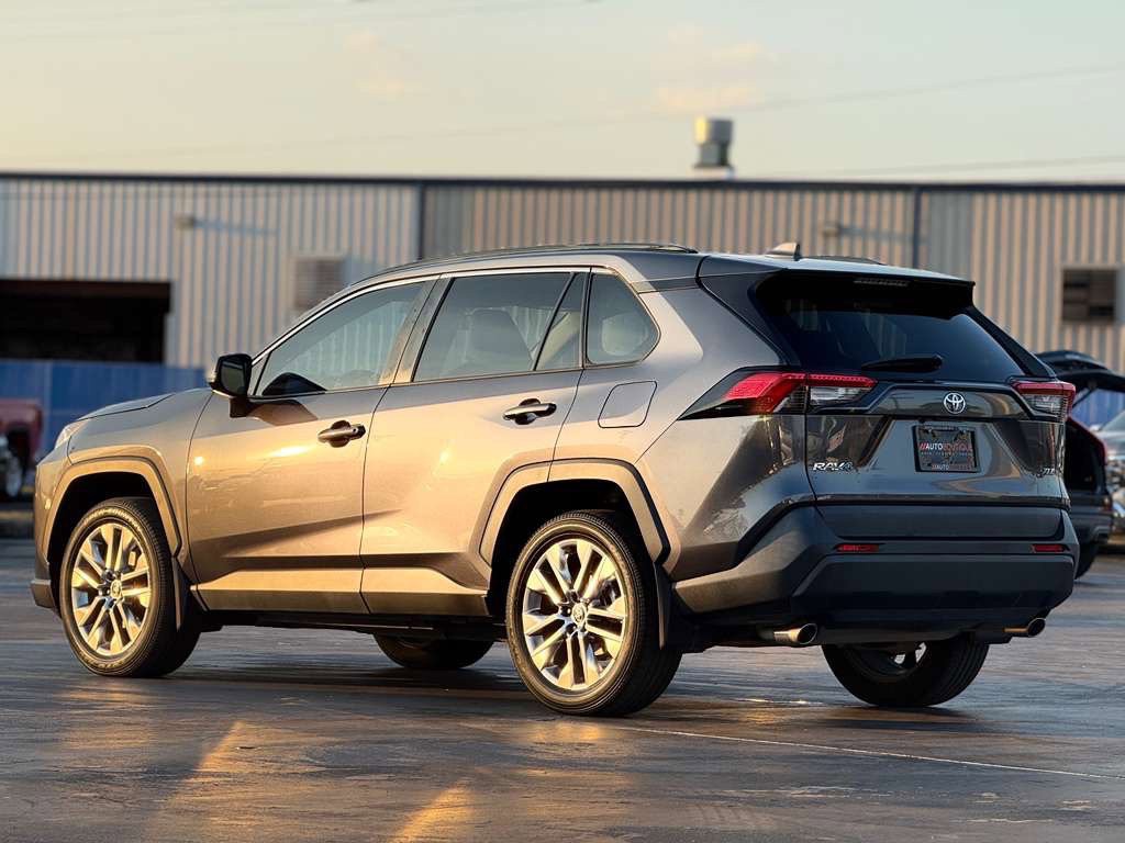 2021 Toyota Rav4 Image 8