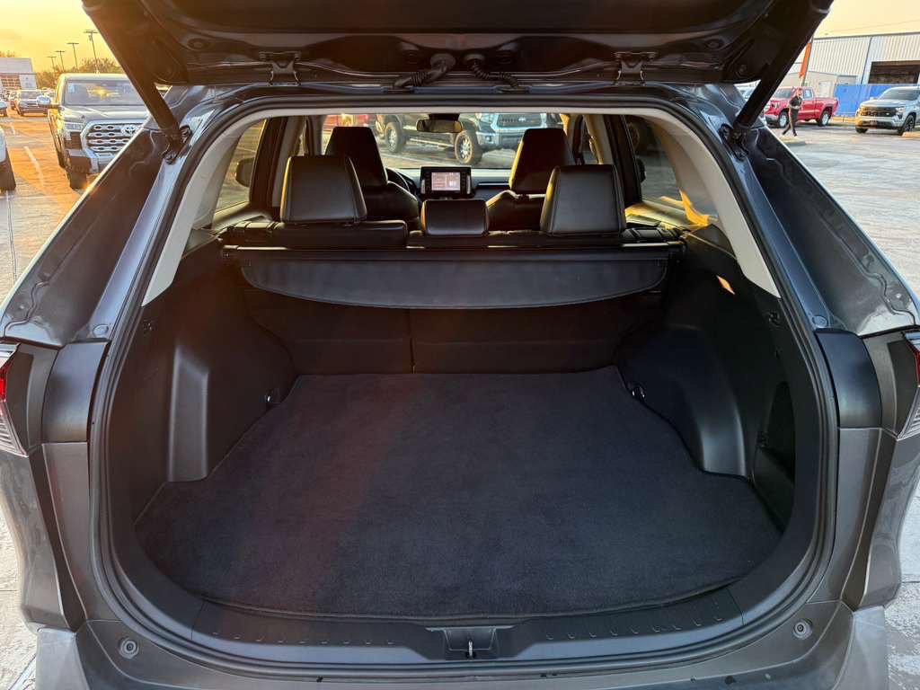 2021 Toyota Rav4 Image 25