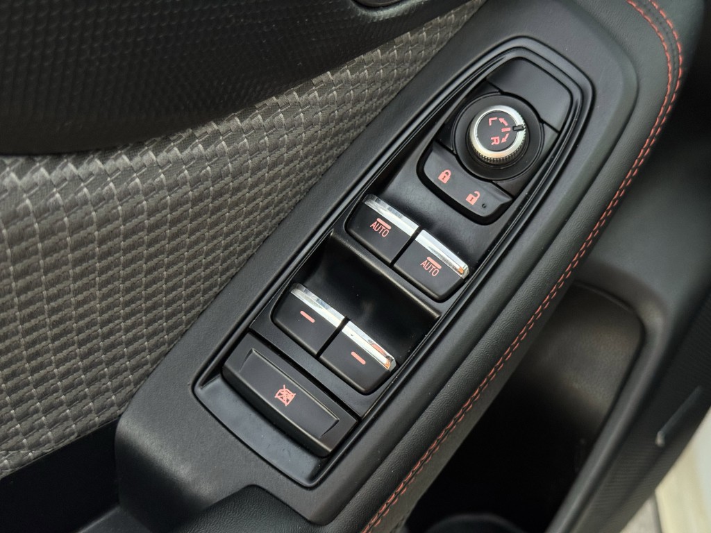 2020 Subaru Forester Image 25