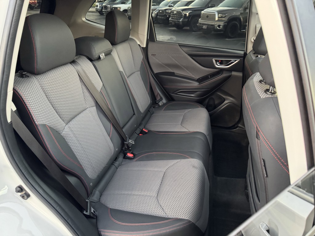 2020 Subaru Forester Image 28