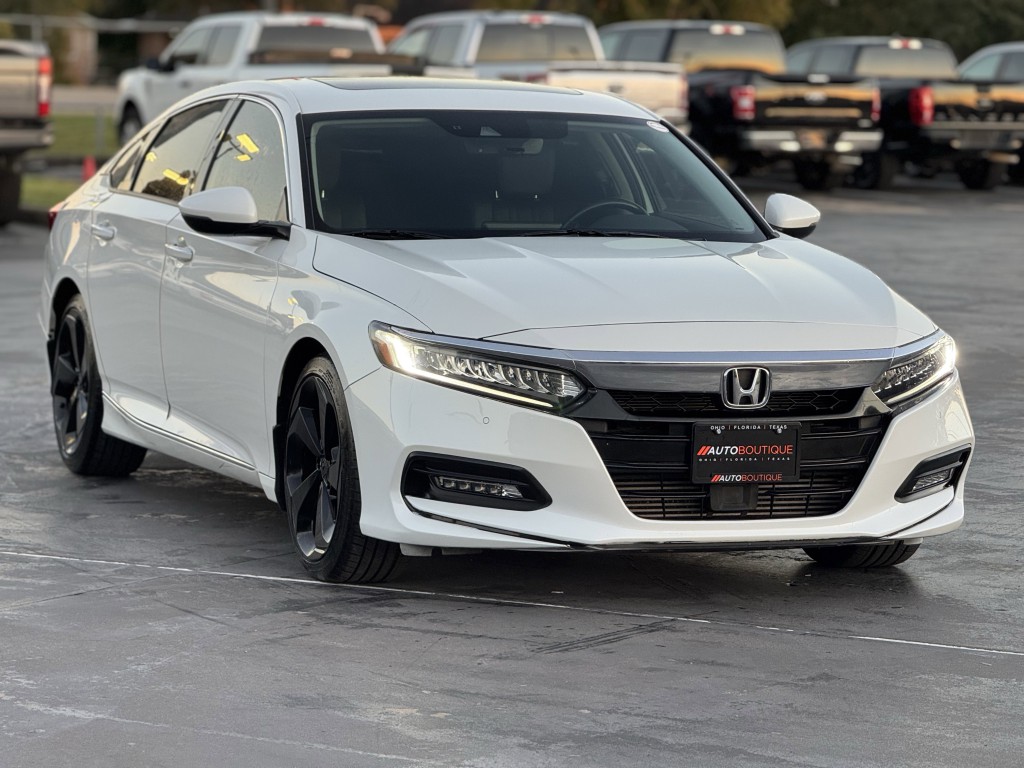 2019 Honda Accord Image 3