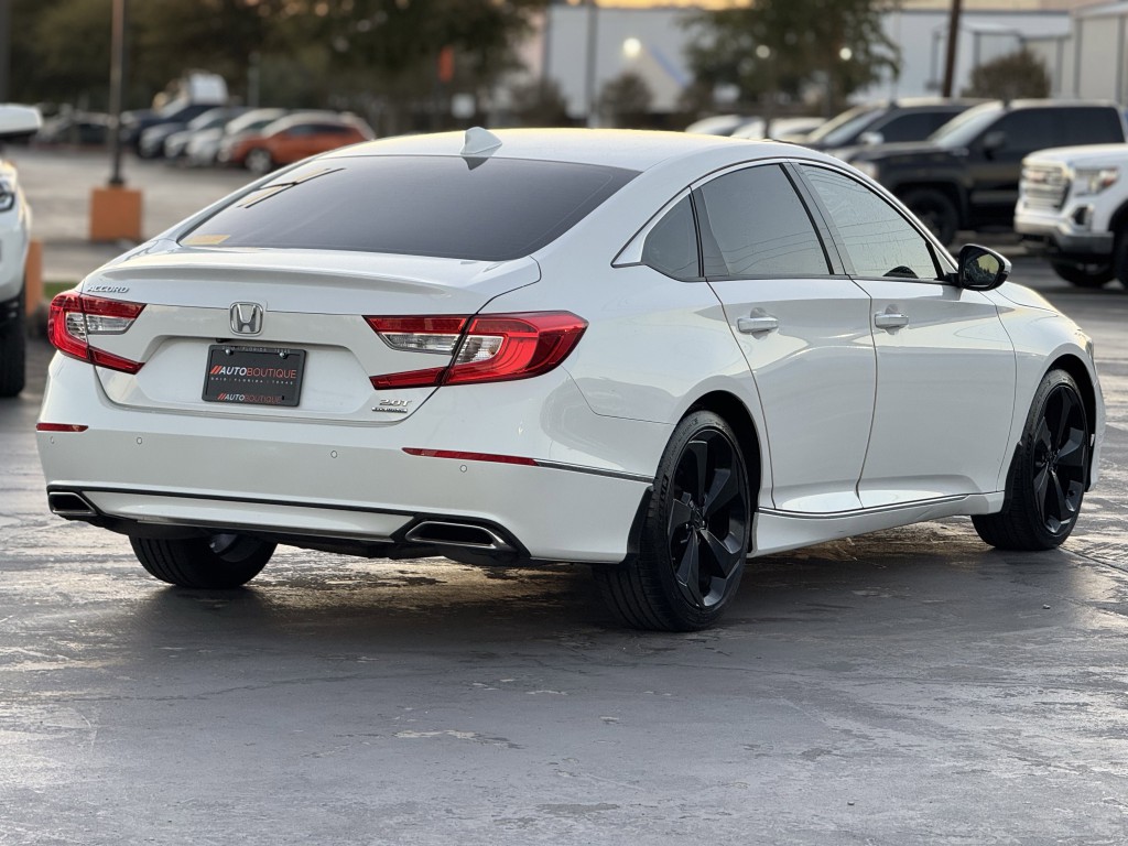 2019 Honda Accord Image 9