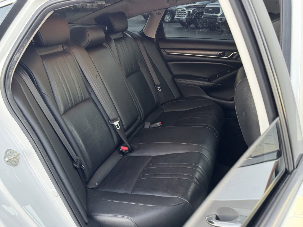 2019 Honda Accord Image 27