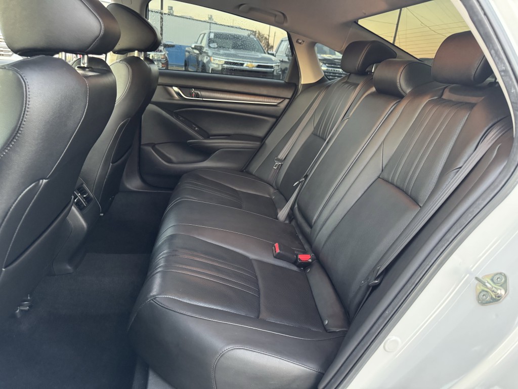 2019 Honda Accord Image 28