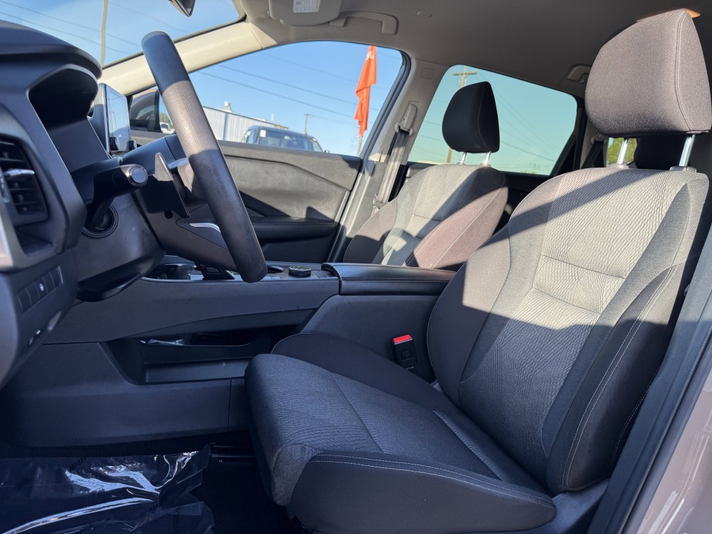 2024 Nissan Rogue Image 24