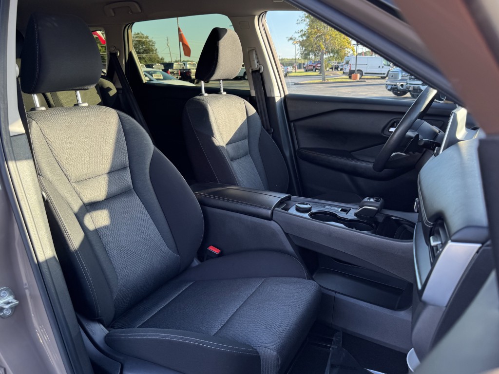 2024 Nissan Rogue Image 25