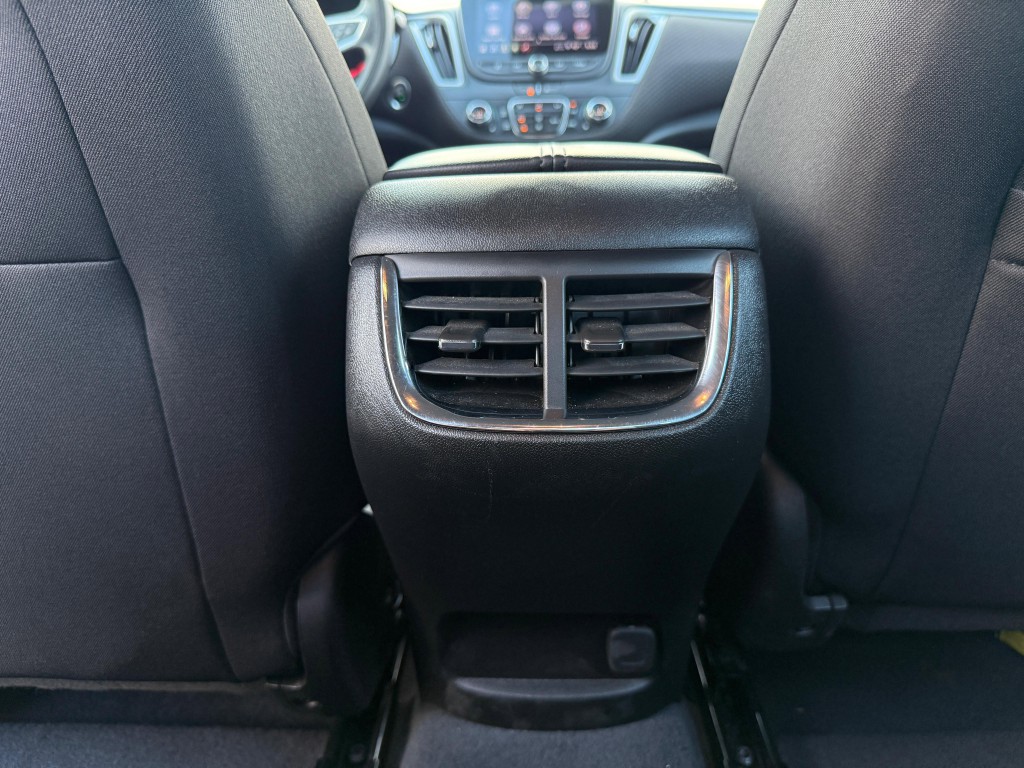 2023 Chevrolet Malibu Image 23