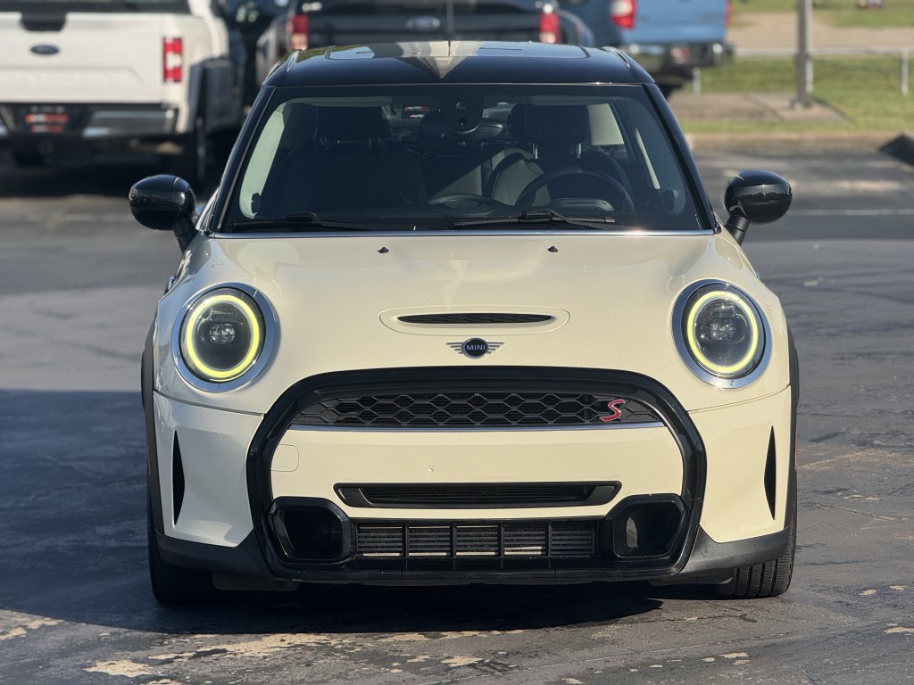 2023 MINI Cooper Image 6