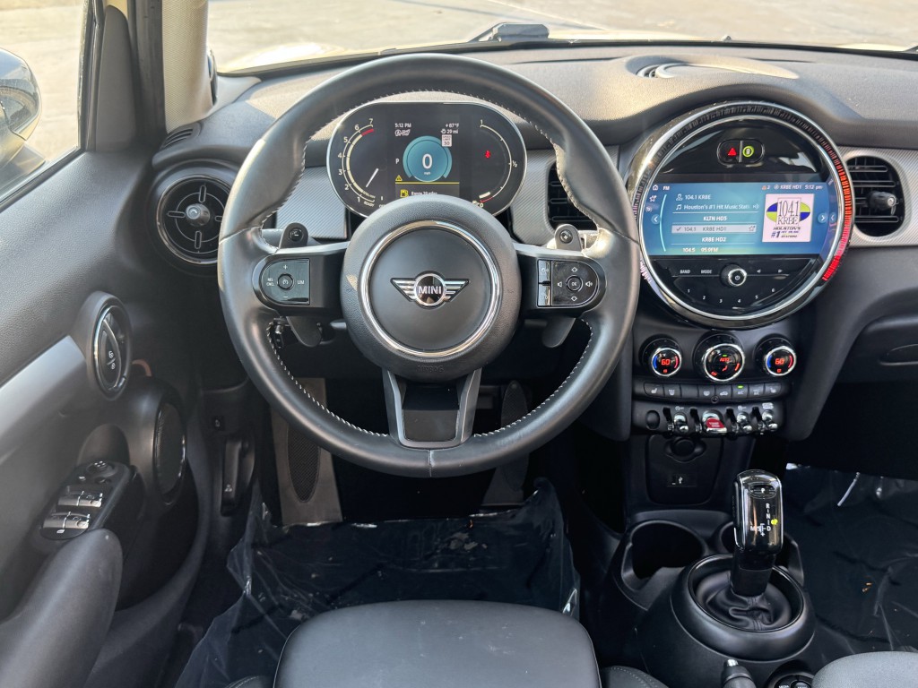2023 MINI Cooper Image 14