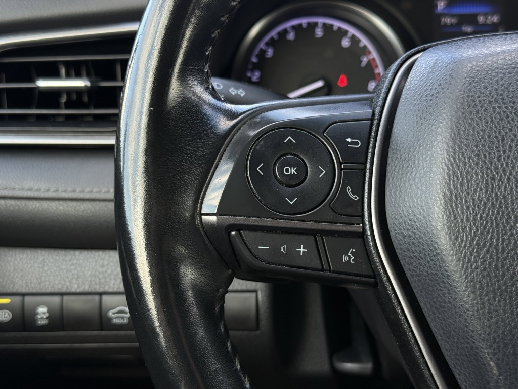 2021 Toyota Camry Image 16